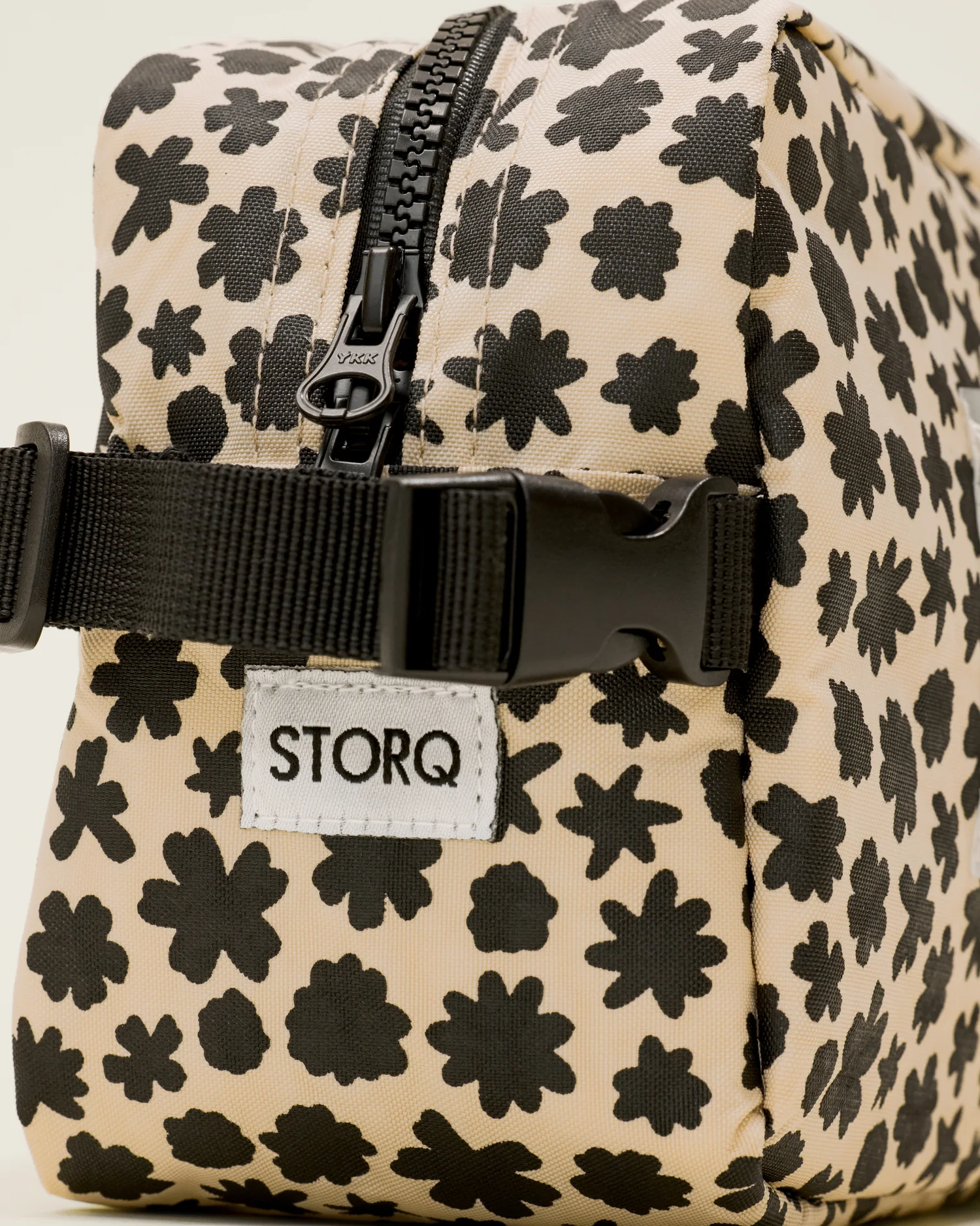 Mini Cooler Bag | Cream Chamomiles - Image 4