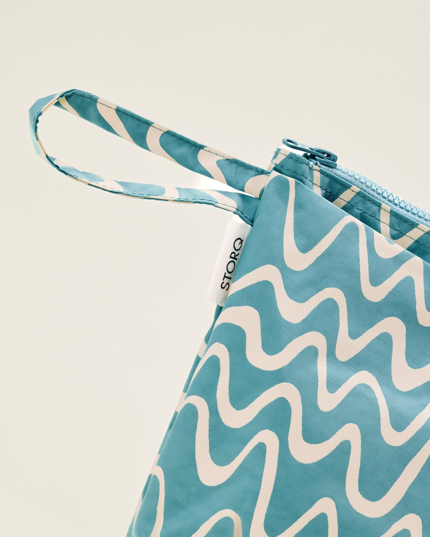 Quick Change Kit Bag | Ocean Waves - Image 3