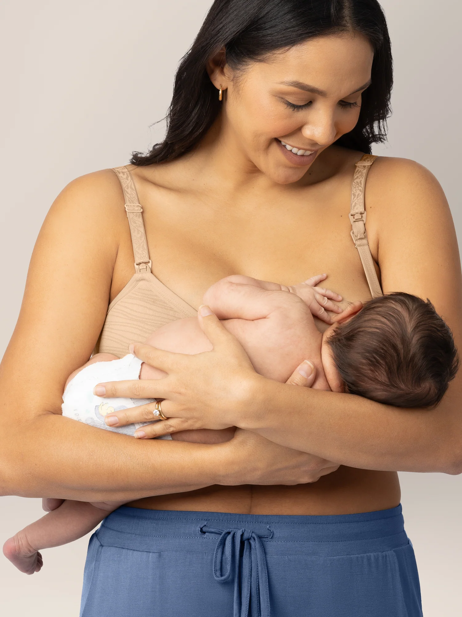 Sublime® Hands-Free Pumping & Nursing Bra | Beige - Image 6