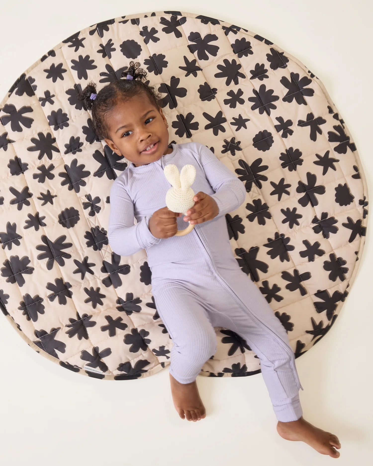 Inside/Outside Play Mat | Cream Chamomiles - Image 6